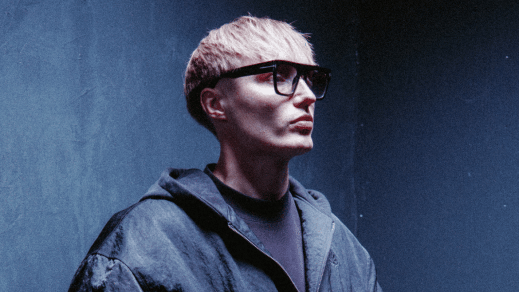 Isac Elliot
