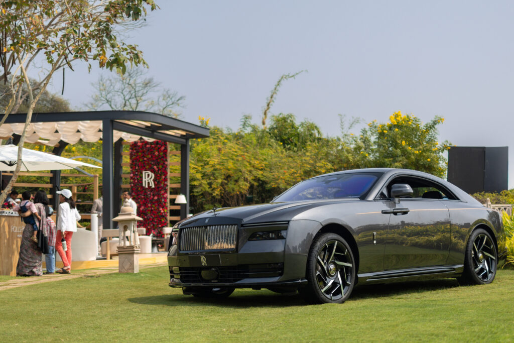 Rolls-Royce Spectre koeajossa – miltä tuntuu 440 000 € sähköauto? Rolls-Royce Spectre