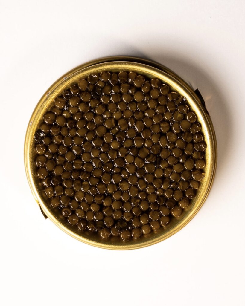 Miksi kaviaari maksaa niin paljon? Asiantuntija selittää hinnan syyt Ossetra-kaviaari