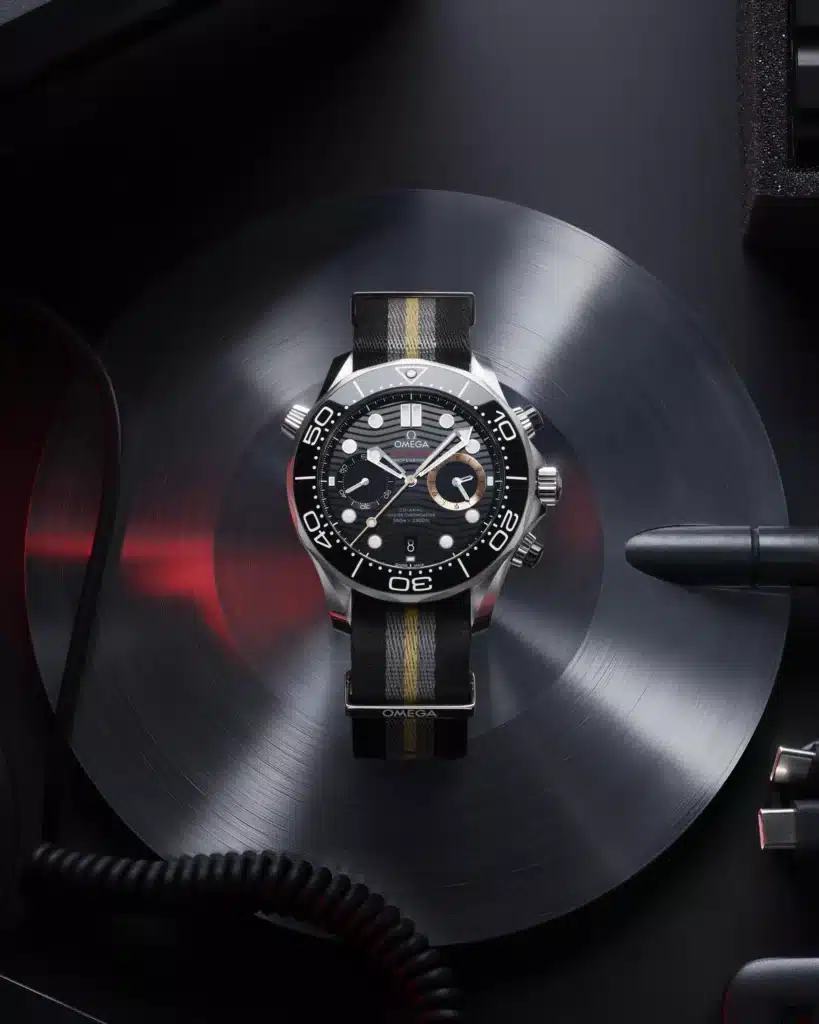James Bond saa uuden kellon – Omegan uutuus tekee historiaa Omega Seamaster Seamaster Diver 300M Chronograph 007 First Light