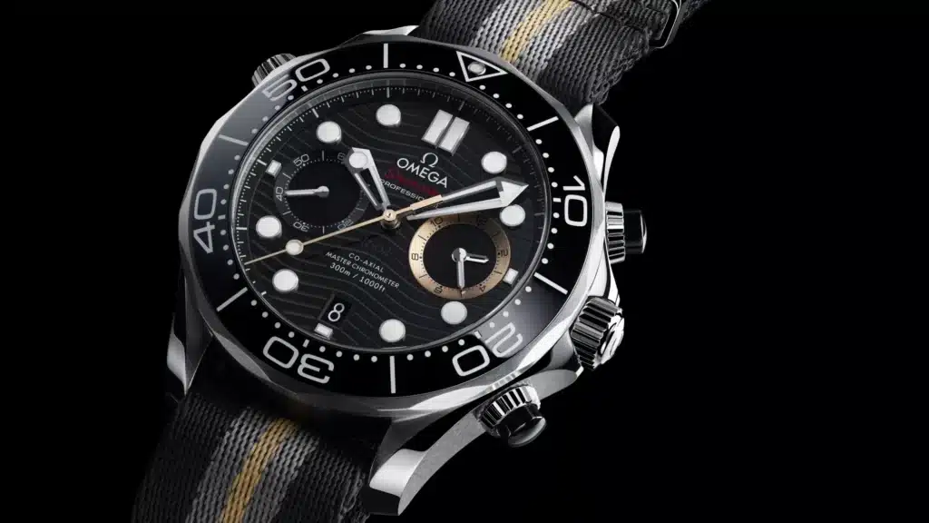 James Bond saa uuden kellon – Omegan uutuus tekee historiaa Omega Seamaster Seamaster Diver 300M Chronograph 007 First Light