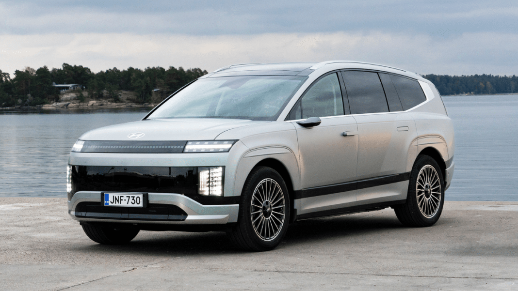Hyundai IONIQ 9 business-hinta