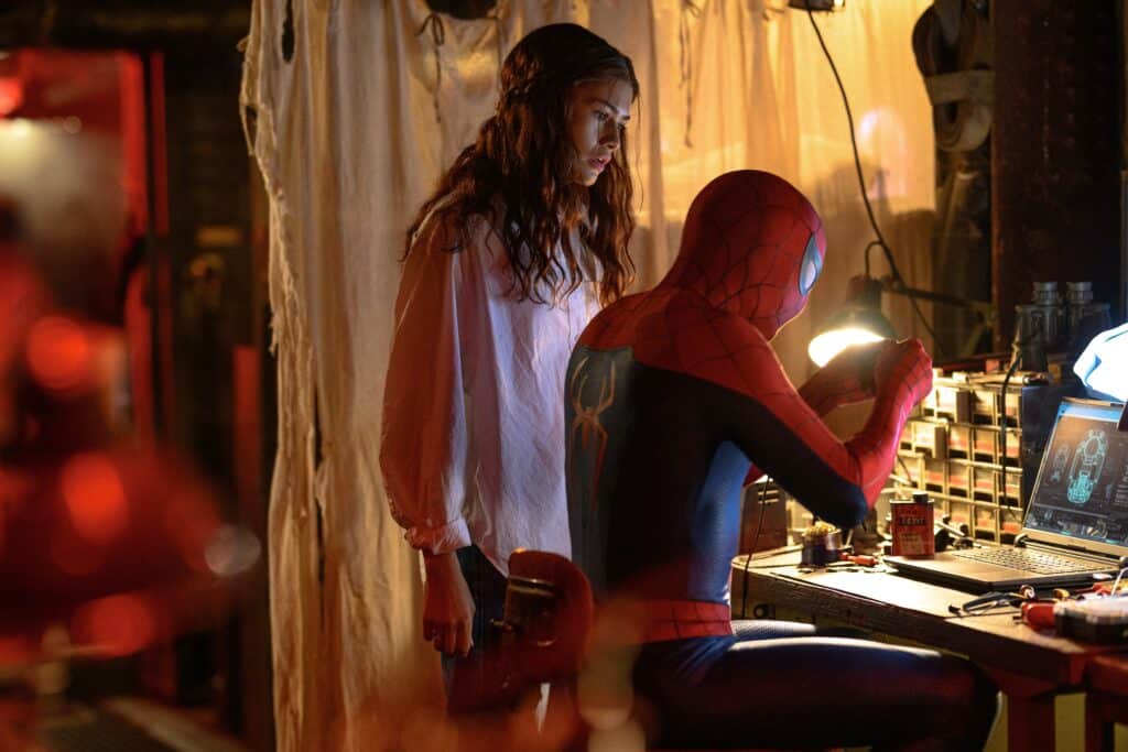 Peter Parker (Tom Holland) ja MJ (Zendaya) keskustelevat Spider-Man: Brand New Day -elokuvassa.