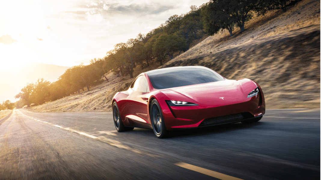 Punainen toisen sukupolven Tesla Roadster -prototyyppi