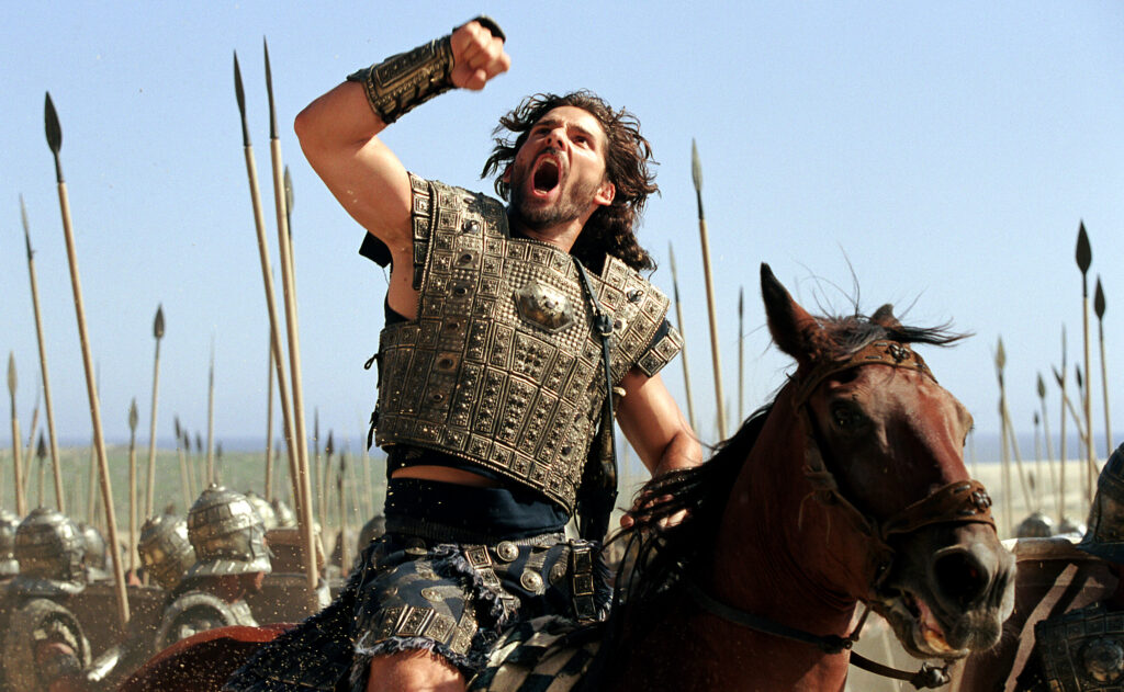 Troy tuli Netflixiin juuri oikeaan aikaan – vanhentunut jättielokuva on The Odysseyn jälkeen kiehtova katselukokemus Troy-elokuvan soturi hevosen selässä