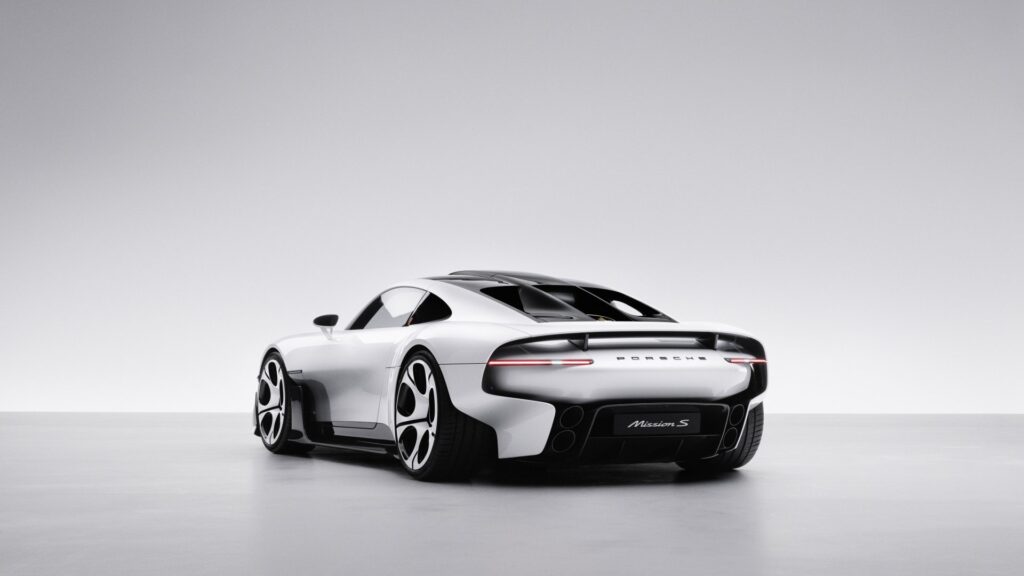 Porsche Mission S ennakoi uutta superautoa – se sijoittuisi 911:n yläpuolelle Porsche Mission S -konseptiauto kuvattuna takaviistosta.