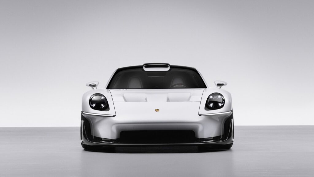 Porsche Mission S ennakoi uutta superautoa – se sijoittuisi 911:n yläpuolelle Porsche Mission S -konseptiauto kuvattuna edestä.