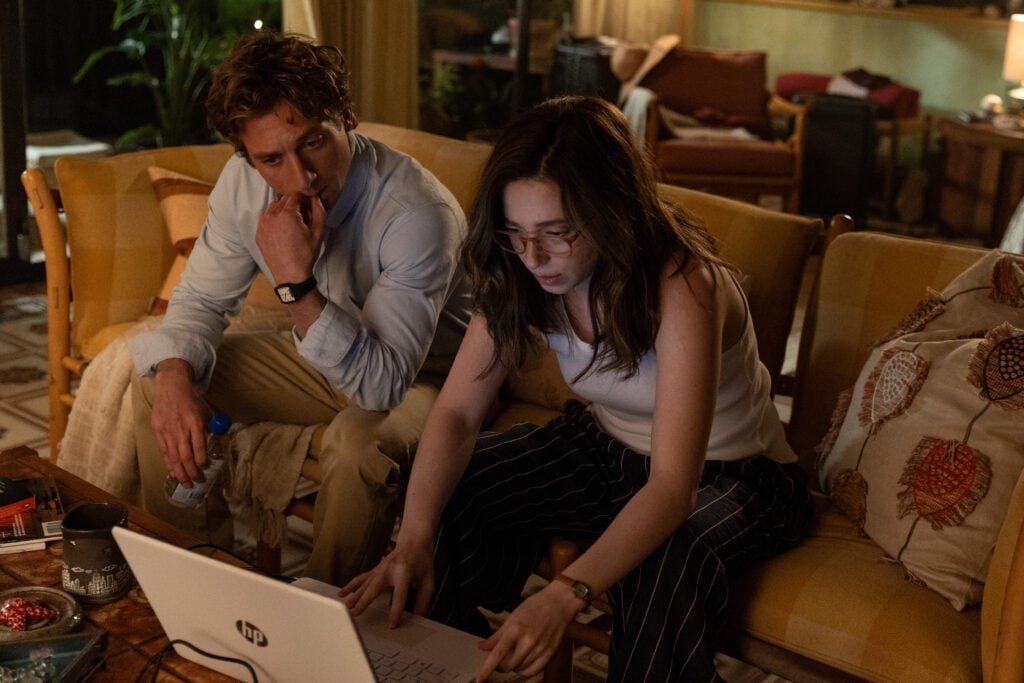 Elokuva-arvostelu: Jeremy Strong tekee hyytävän Mark Zuckerbergin – yksi asia estää The Social Reckoningia nousemasta huipulle Mikey Madison ja Jeremy Allen White The Social Reckoning -elokuvassa