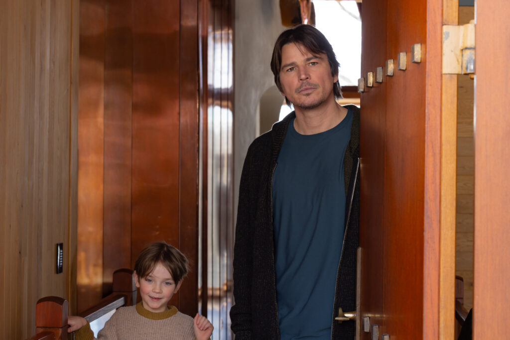 Elokuva-arvostelu: Verityn varjon pitäisi olla paljon häiriintyneempi eroottinen trilleri Josh Hartnett Verityn varjo -elokuvassa