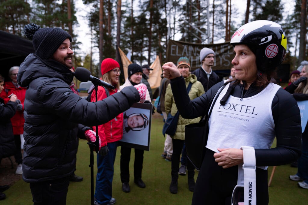 Elokuva-arvostelu: Ripulipussi tiivistää Pirjo i Sverigen epätoivon Pirjo i Sverige